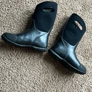 COPY - Bog Boots - Size Yourh 2
